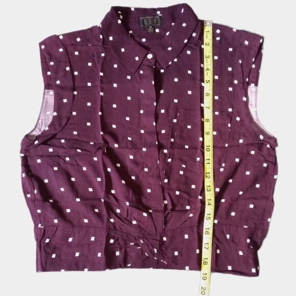 ❤️SALE! PRICE FINAL!❤️ OLM SHORT SLEEVE SQUARE PRINT TWIST FRONT CROP TOP SIZE M - Picture 7 of 7